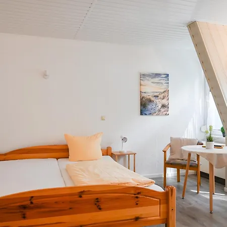 Doppelzimmer Duenenhaus Unr 4 Strandnah Urlaub Fam Rissel